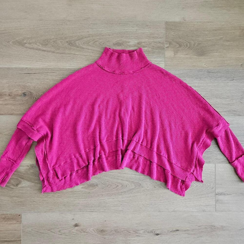 We The Free Hot Pink Cropped Oversized Mock Neck Thermal Top Size M